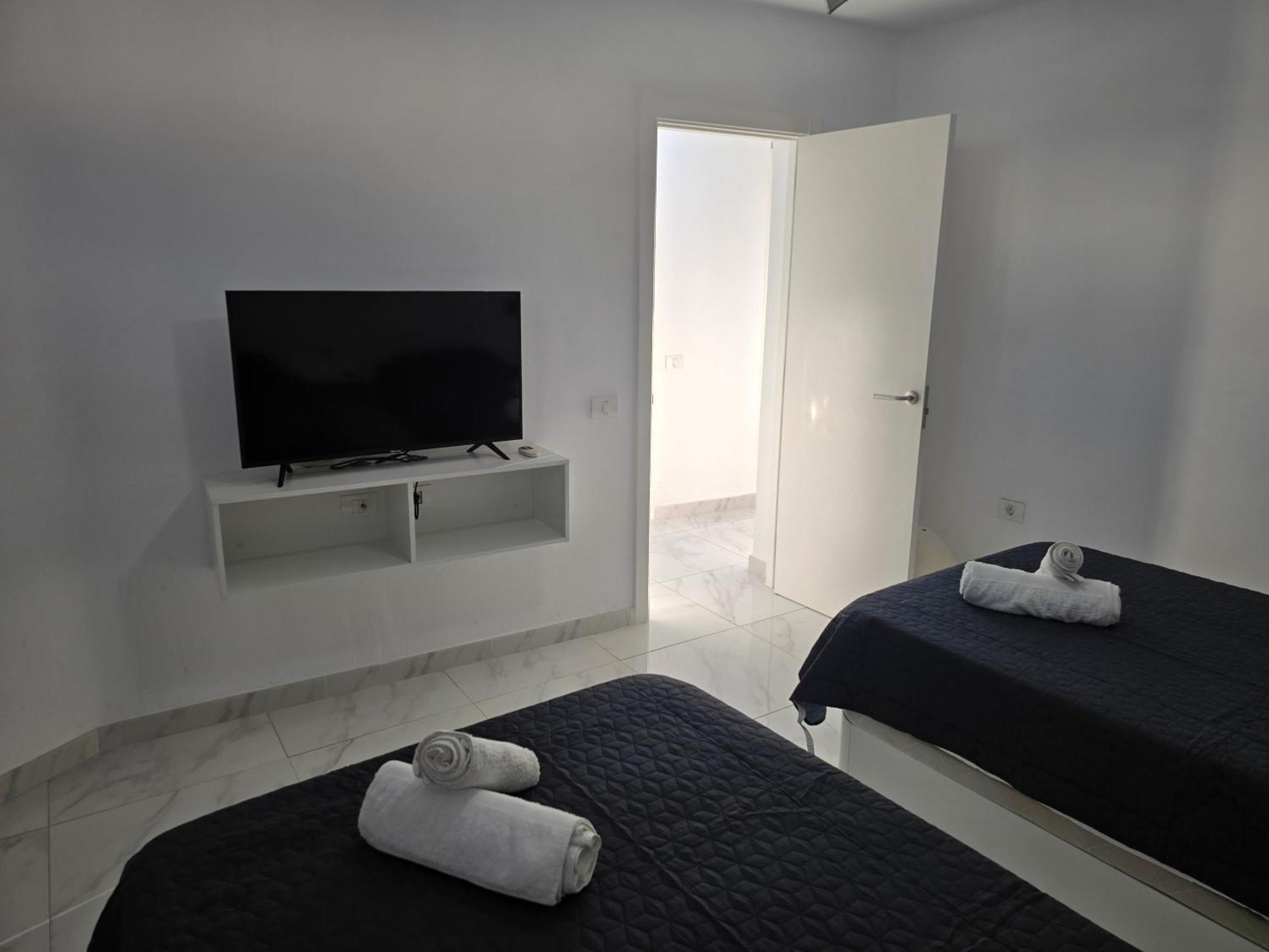 Aqua Sun Los Geranios By Helloapartments Costa Adeje  Exteriör bild